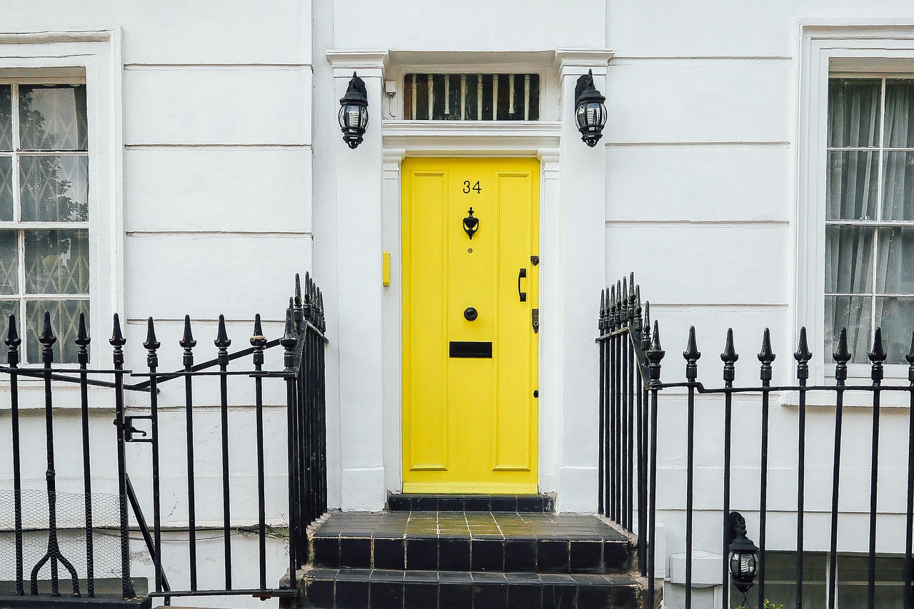 door entrance facade free photo