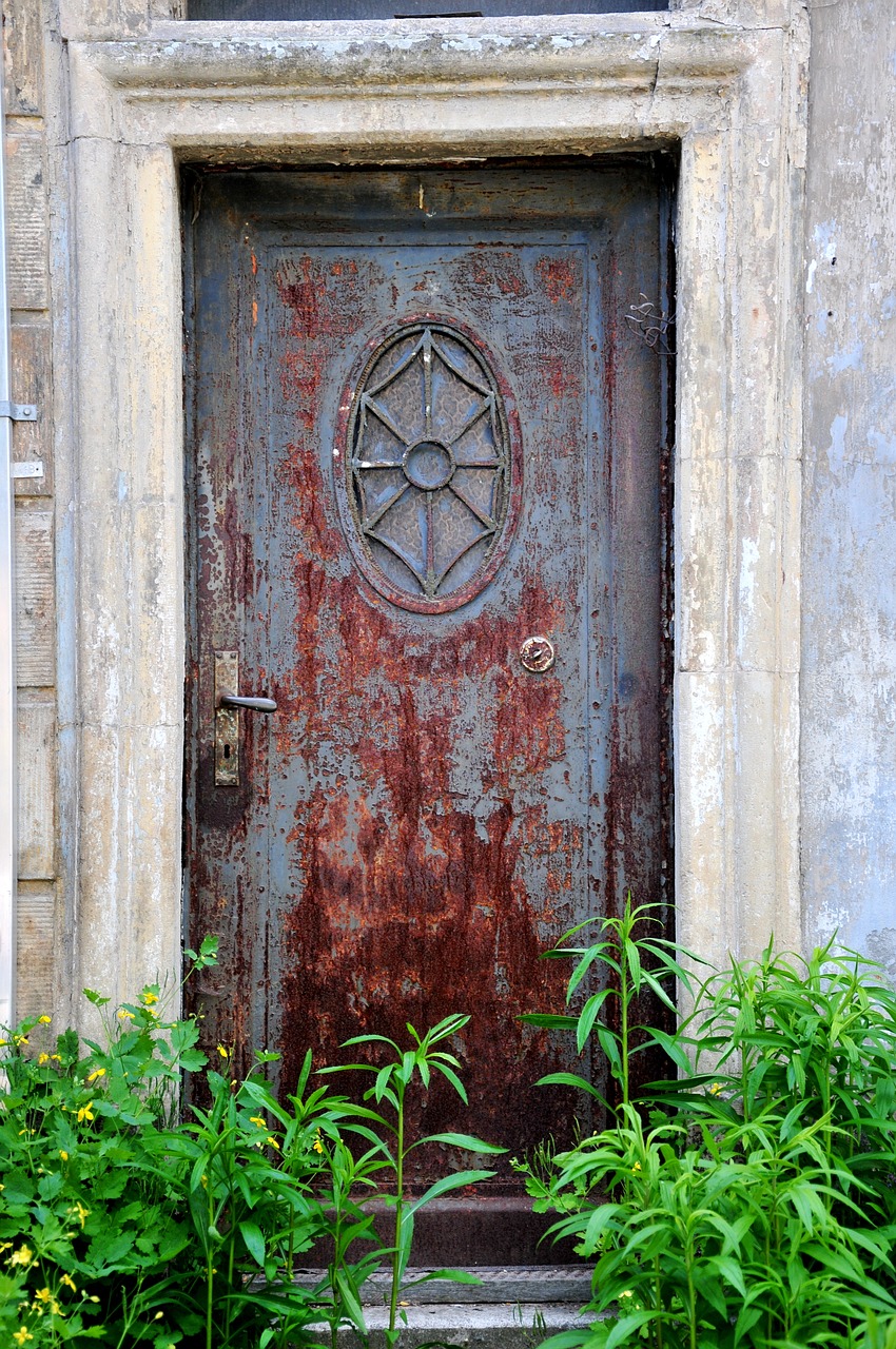 door antique architecture free photo