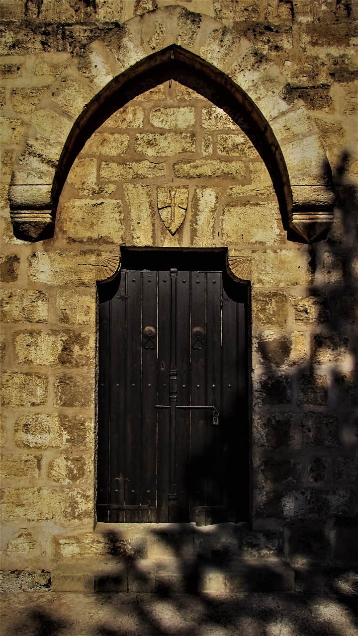 door entrance church free photo