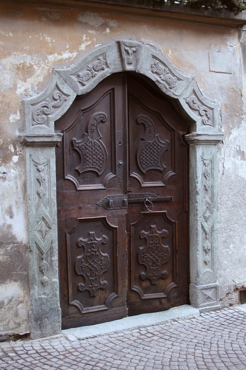 door wood ancient free photo