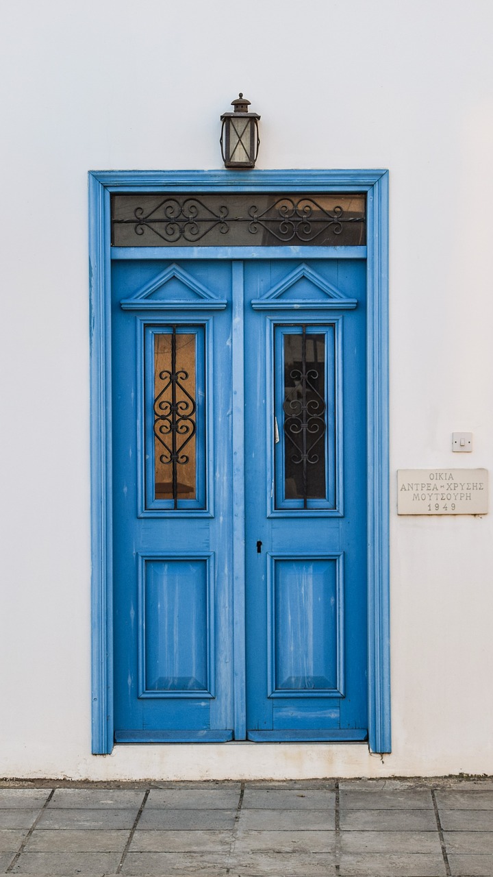 door wooden blue free photo