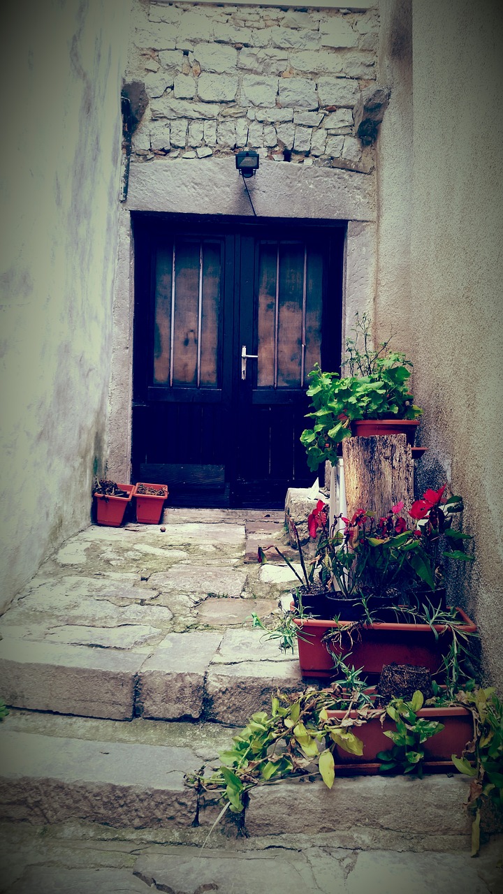 door old croatia free photo