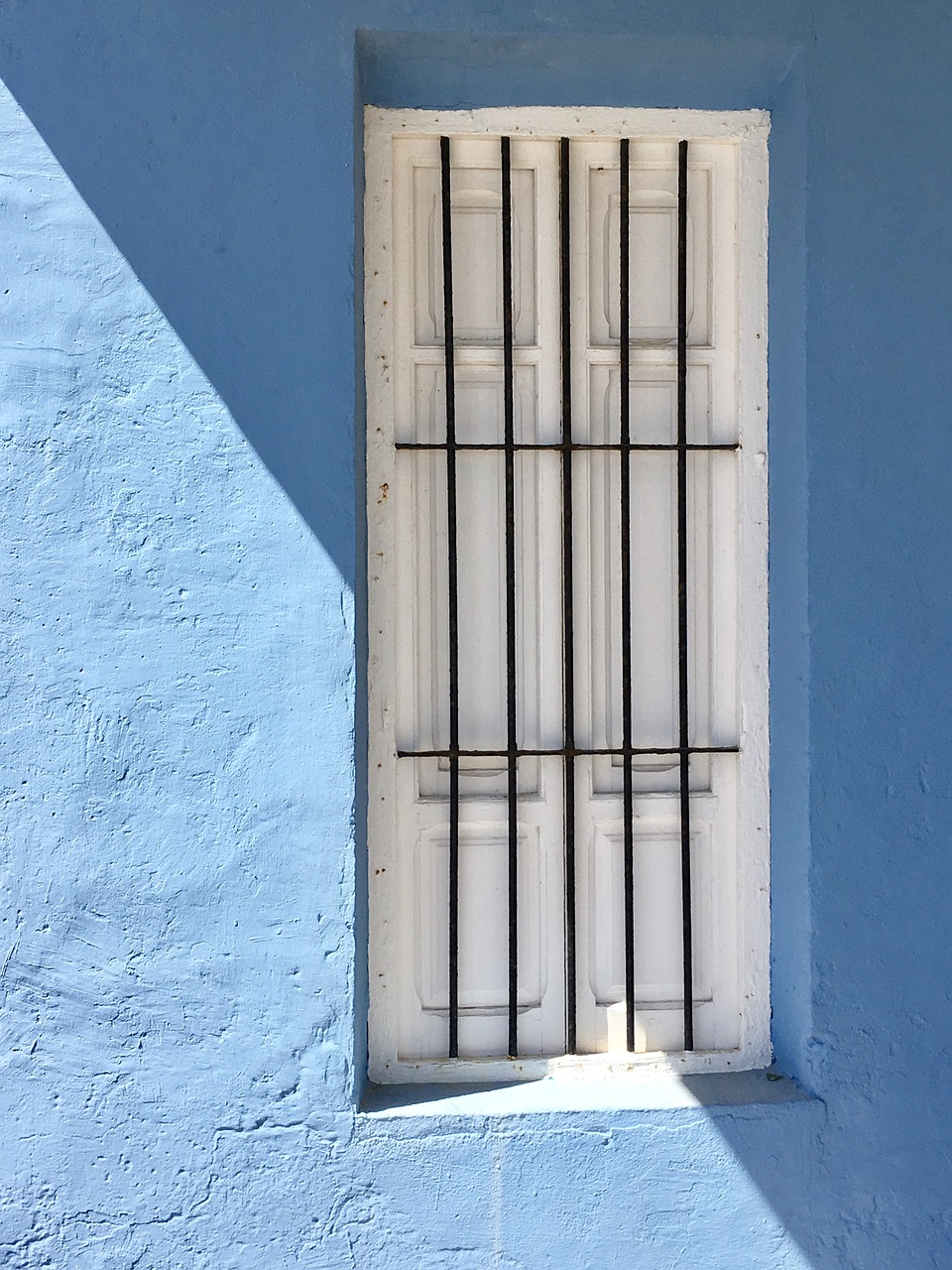 door blue bars free photo