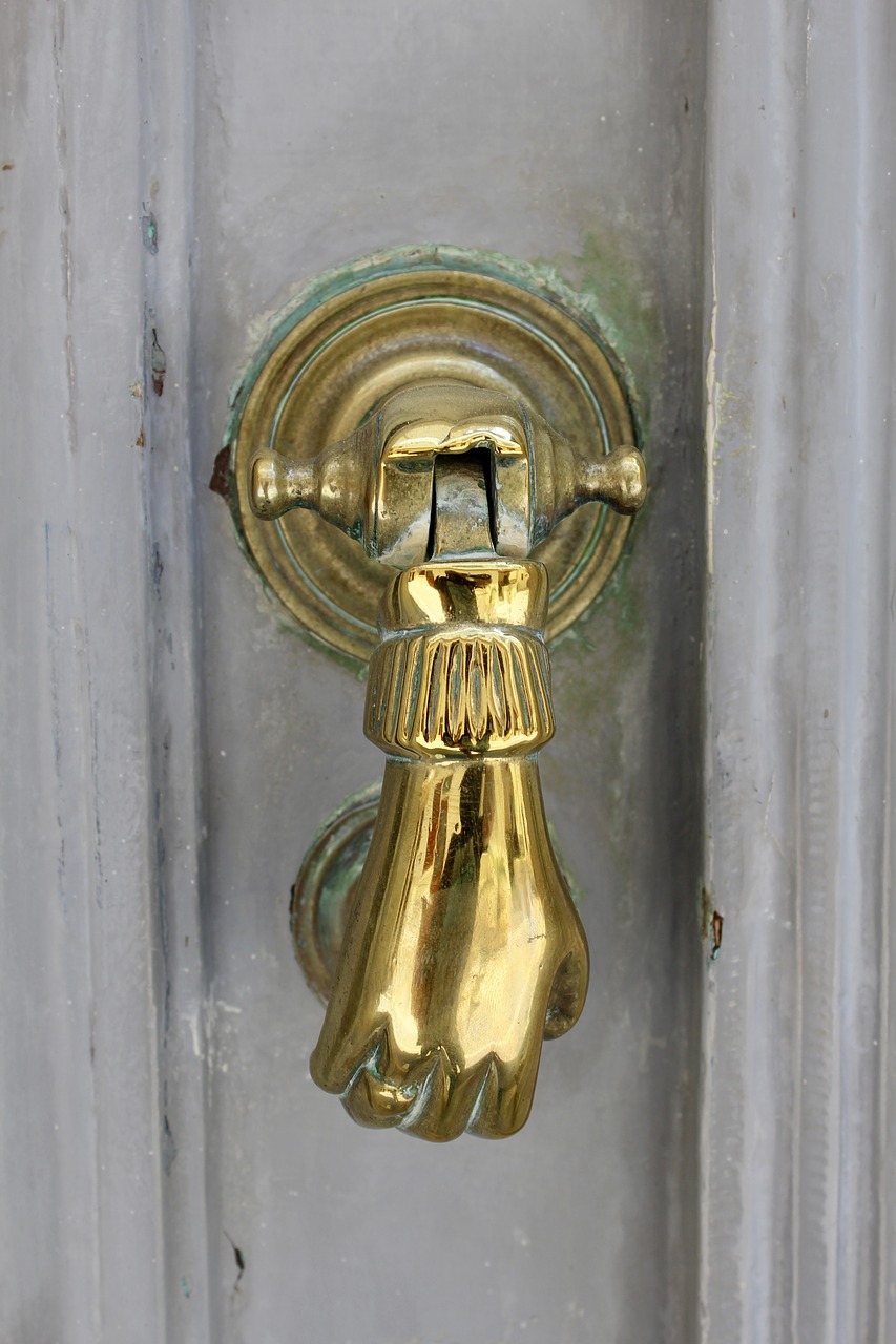door doorknocker gold free photo