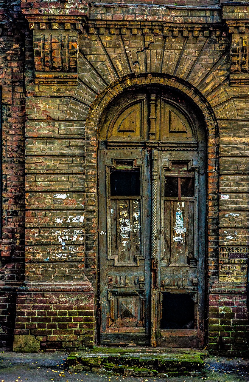 door antiquity stina free photo