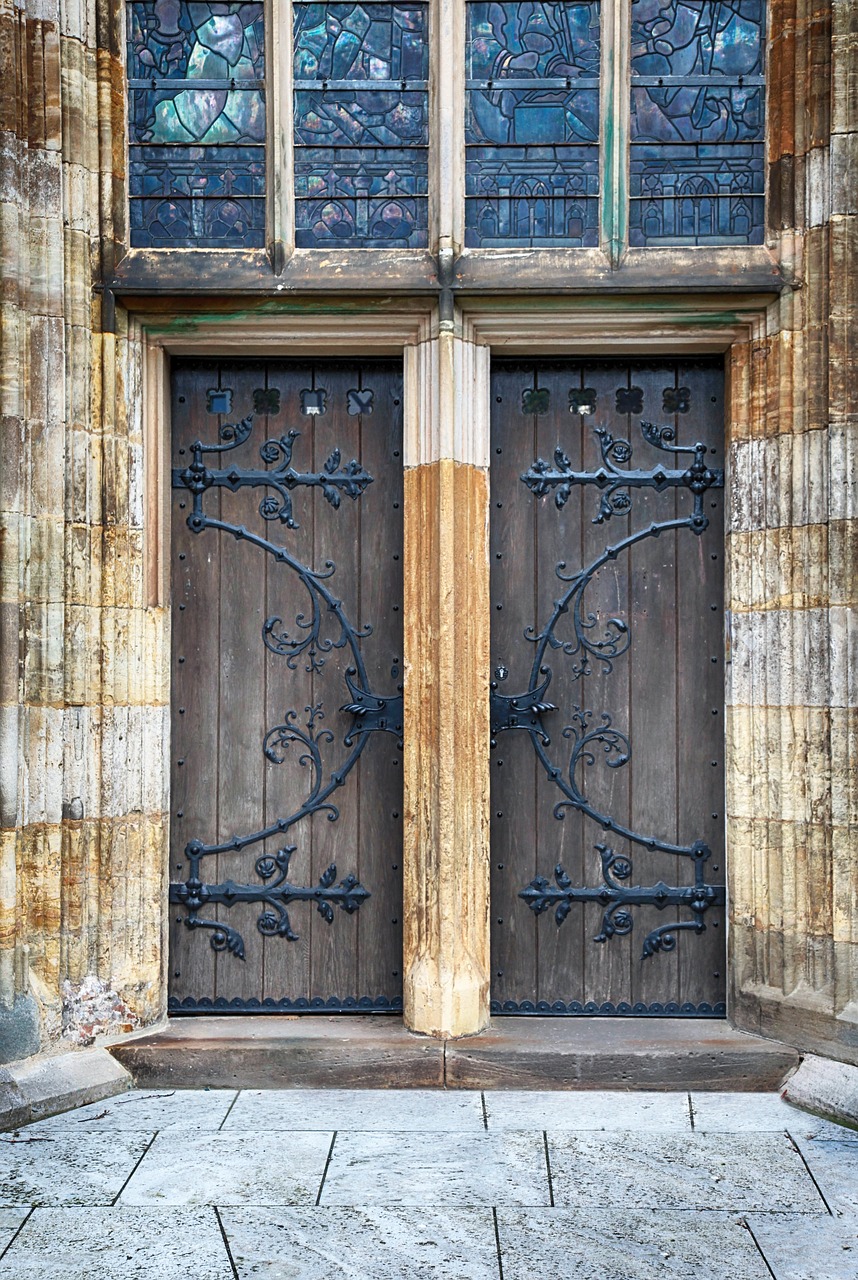 door old oak free photo