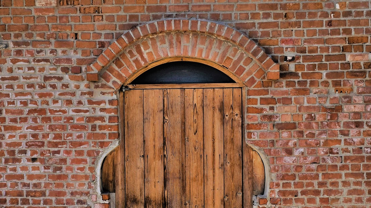 door wooden brick free photo