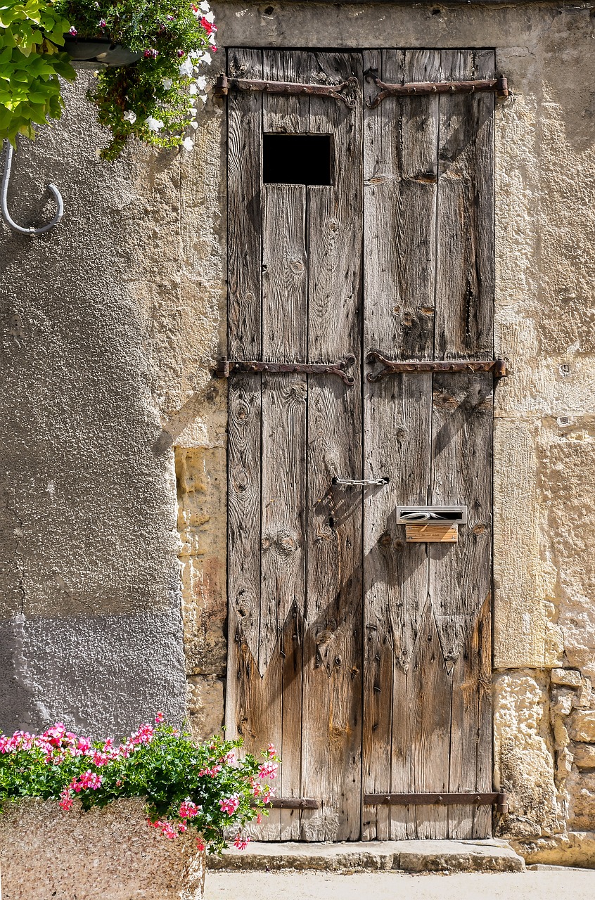 door old wood free photo