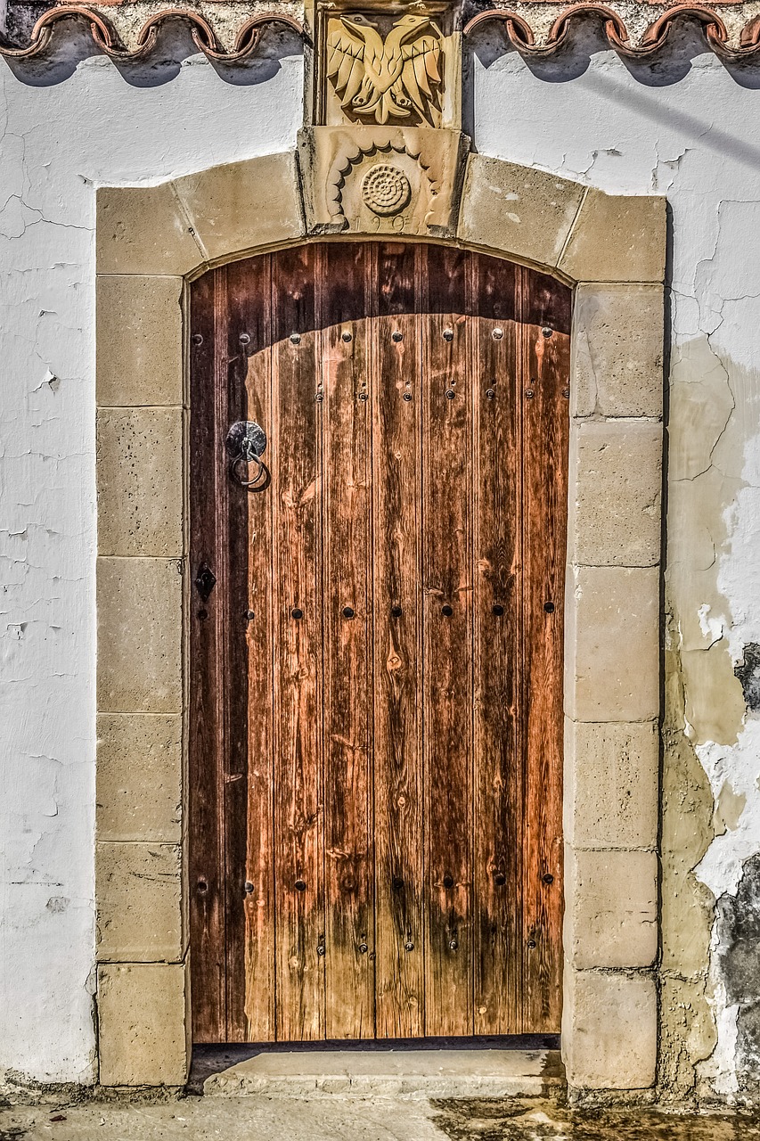 door architecture old free photo