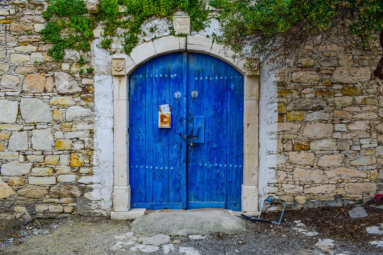 door entrance wall free photo