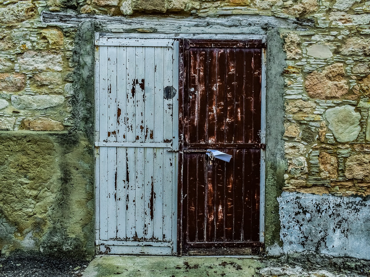 door doorway house free photo