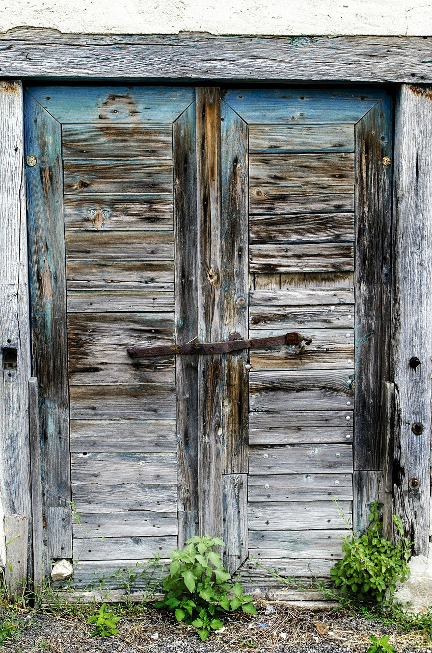 door weathered old free photo