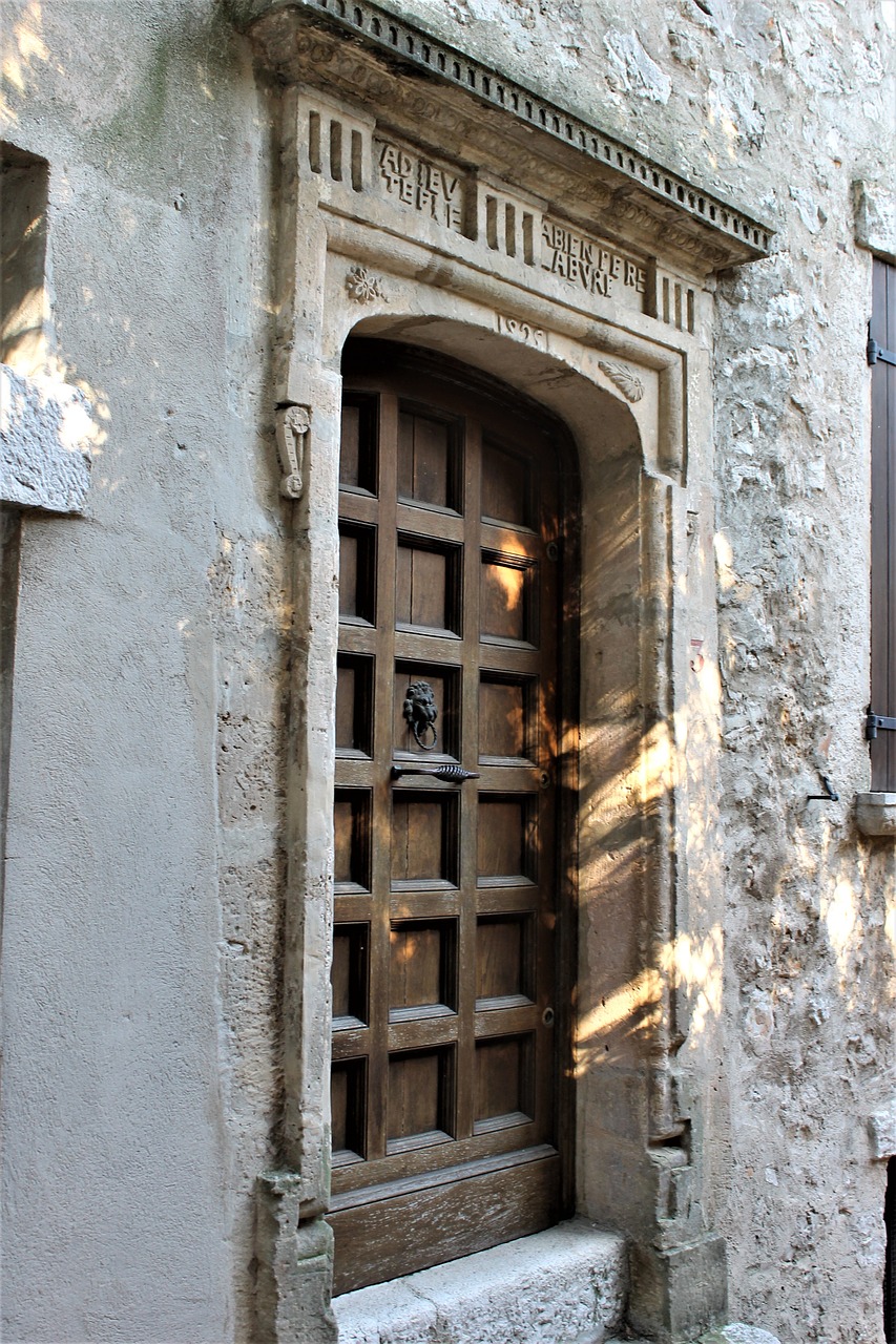 door  medieval door  wooden door free photo
