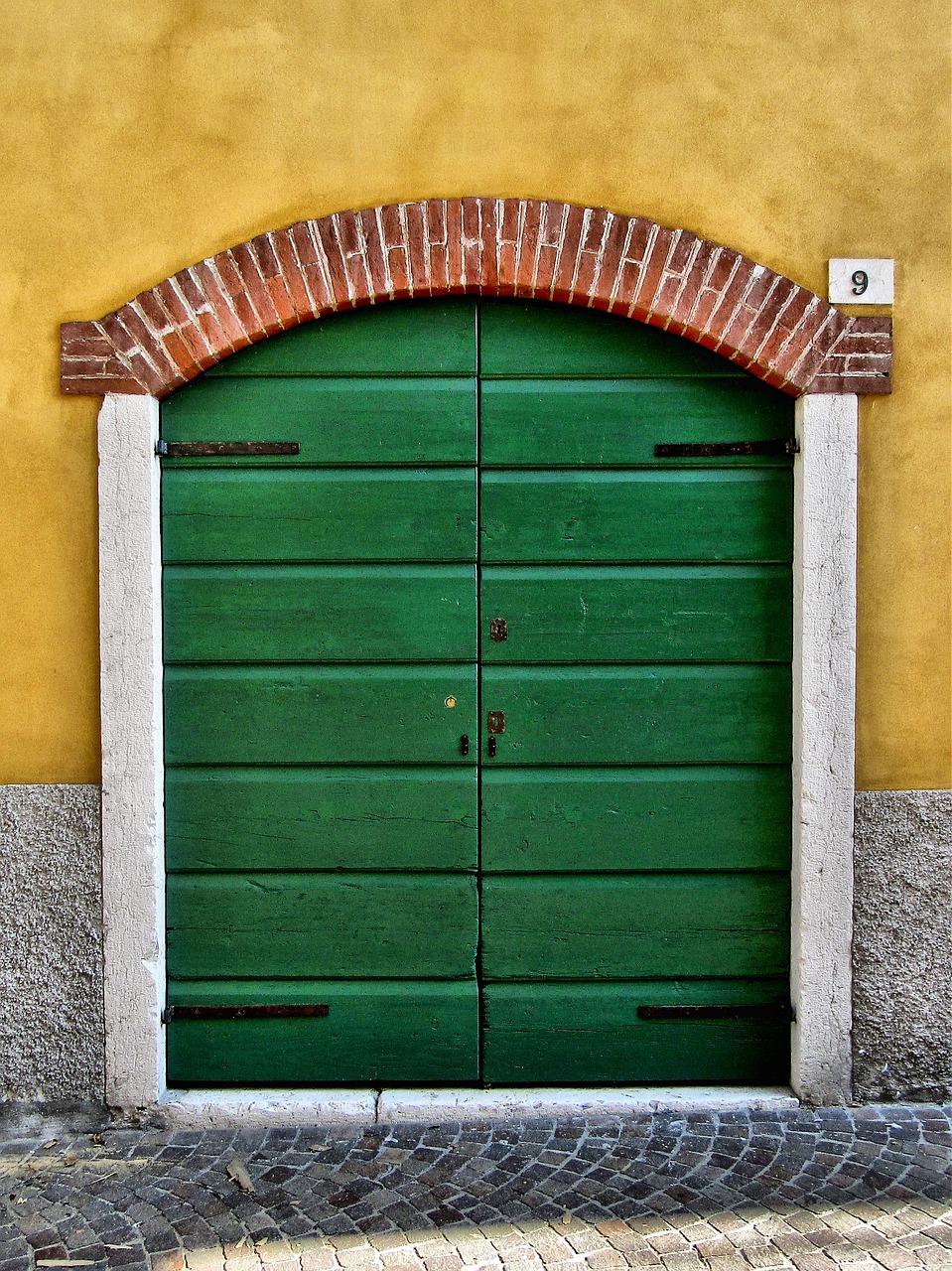 door  building  architecture free photo