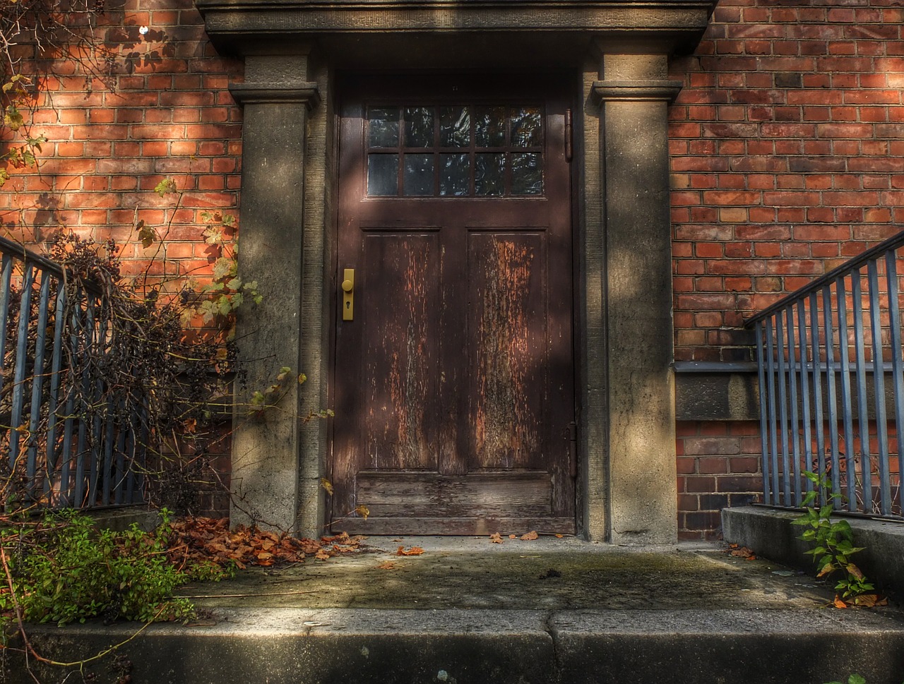 door input old door free photo