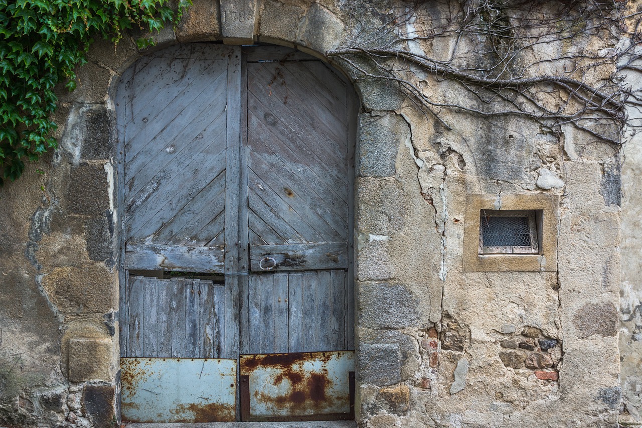 door wall stones free photo