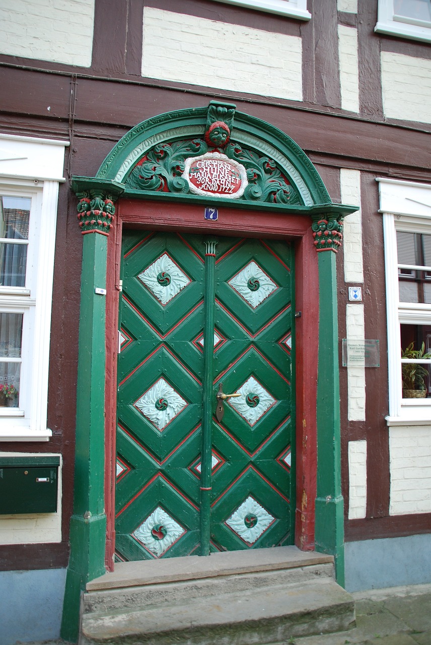 door antique salzwedel free photo