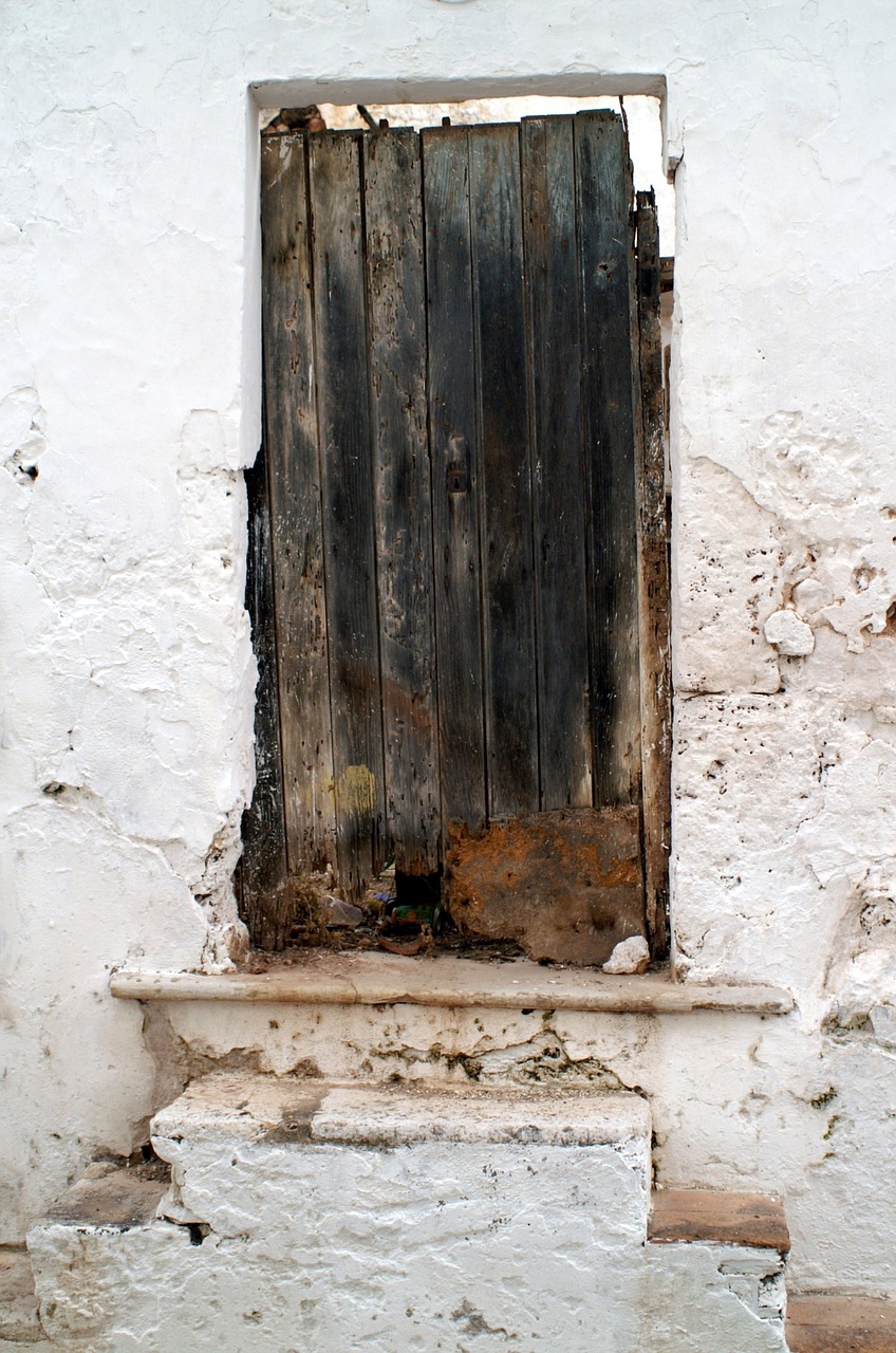 door wood wall free photo