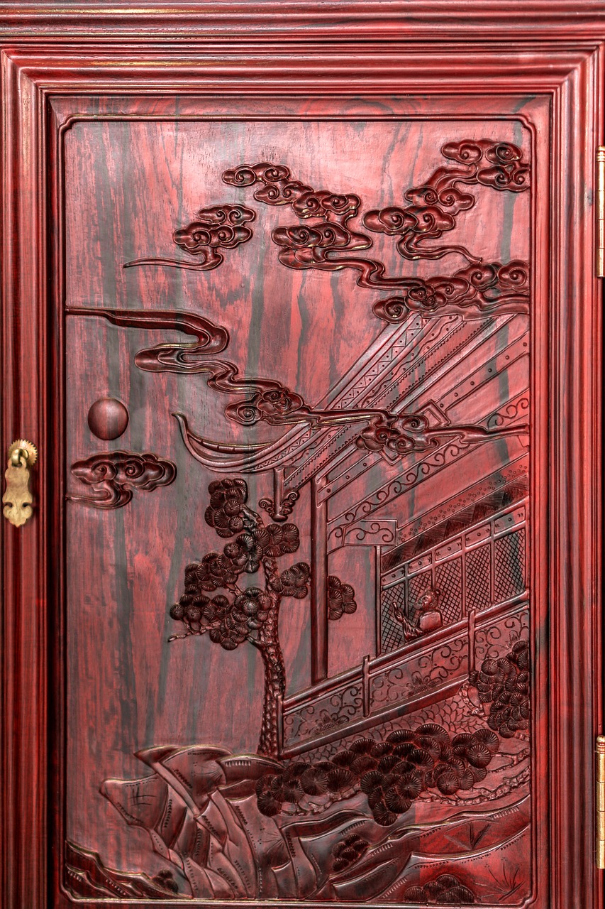 door rosewood carving free photo