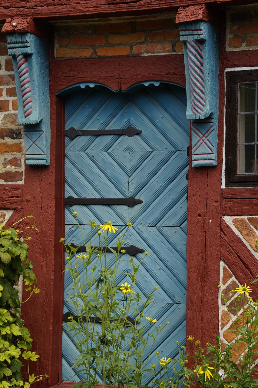door input painted free photo