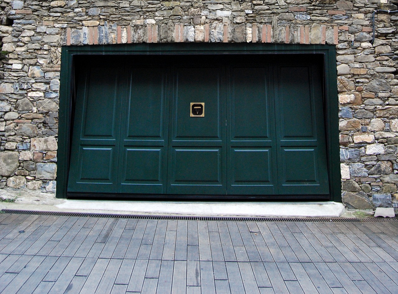 door entrance stone free photo