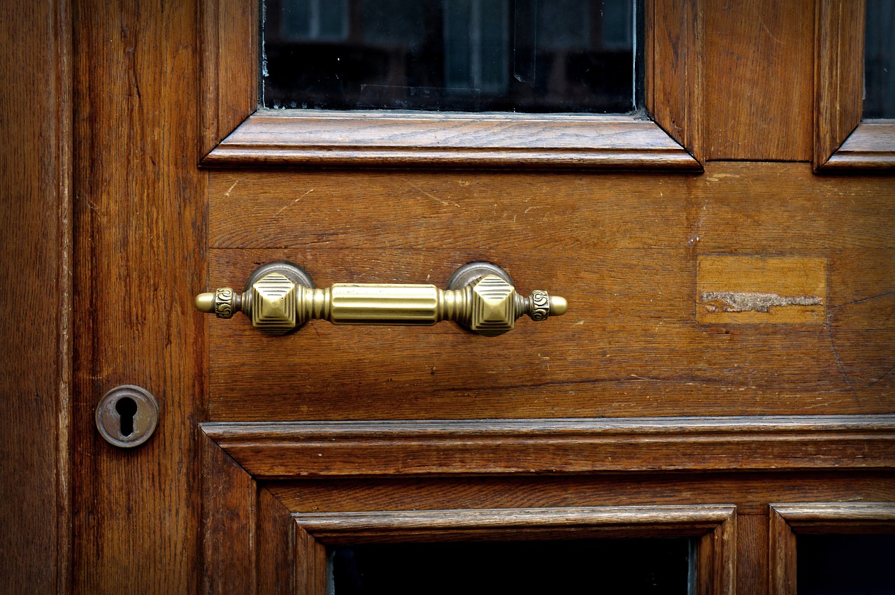 door handle brass metal free photo