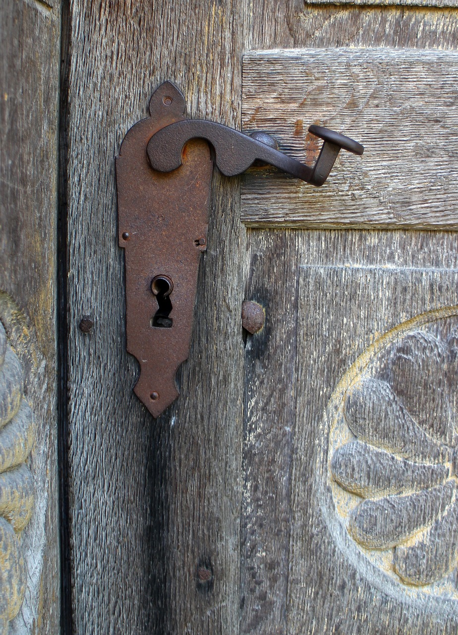 door handle old metal free photo