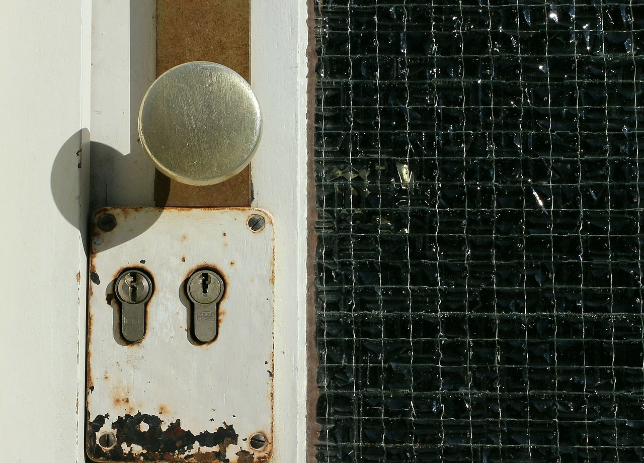 door lock locking system close free photo