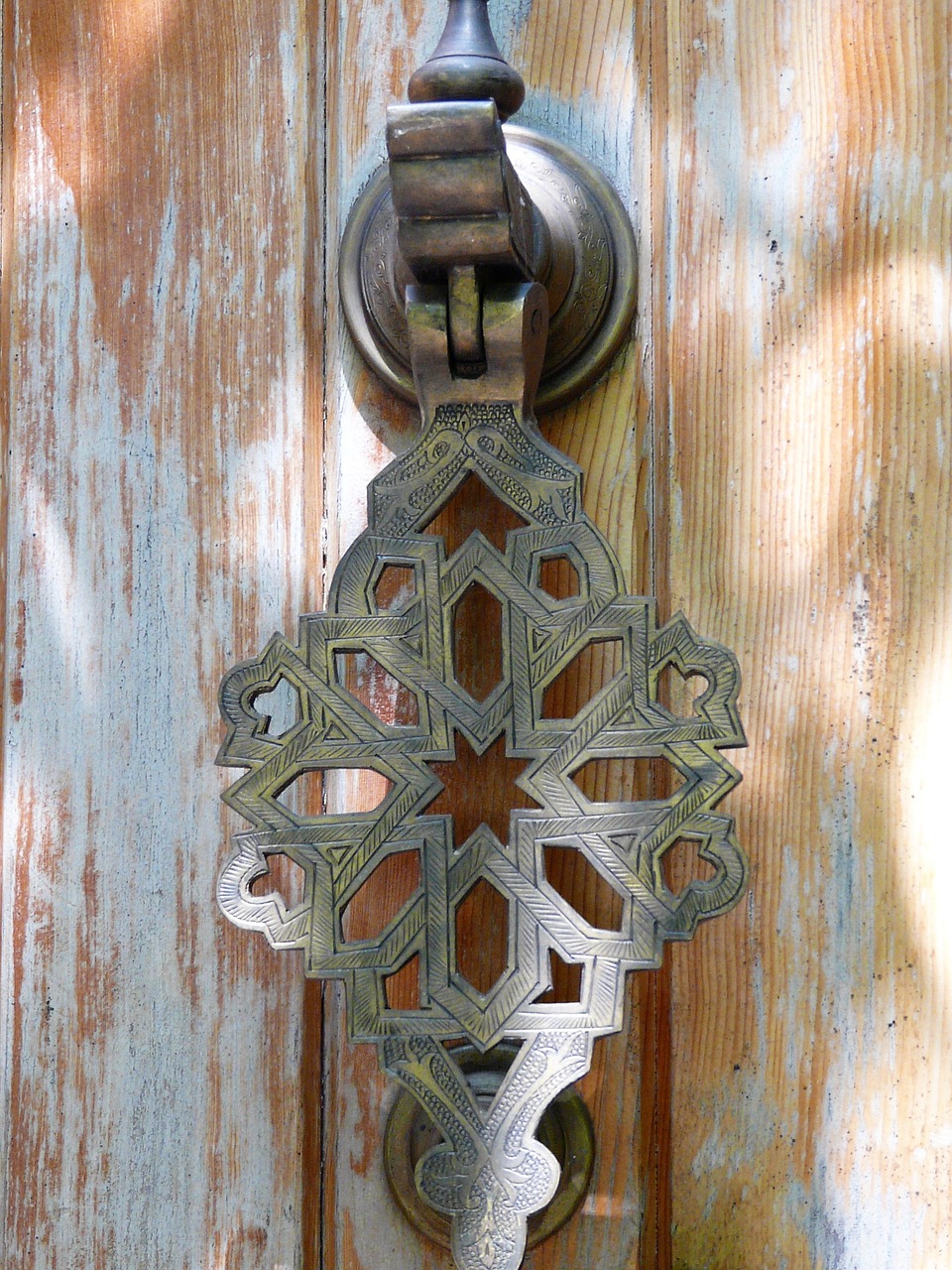 doorknocker metal art material free photo