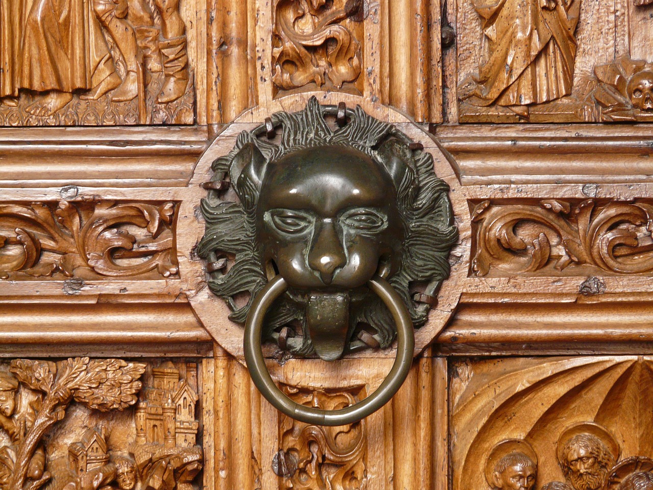 doorknocker brass mythical creatures free photo