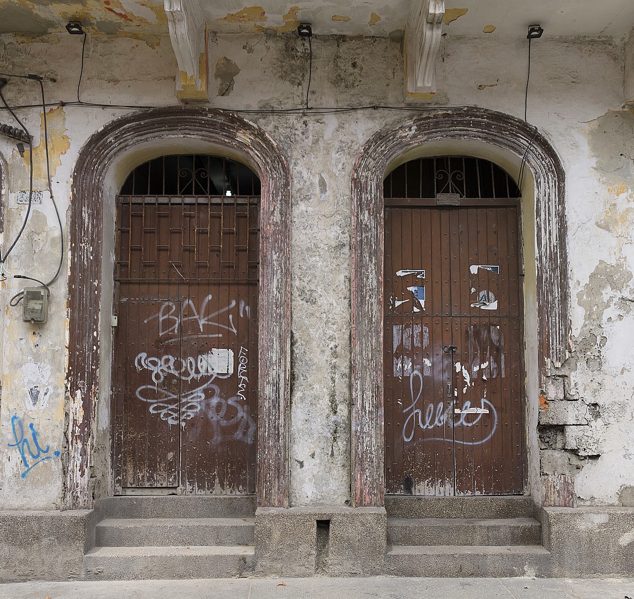 doors architecture colonial free photo