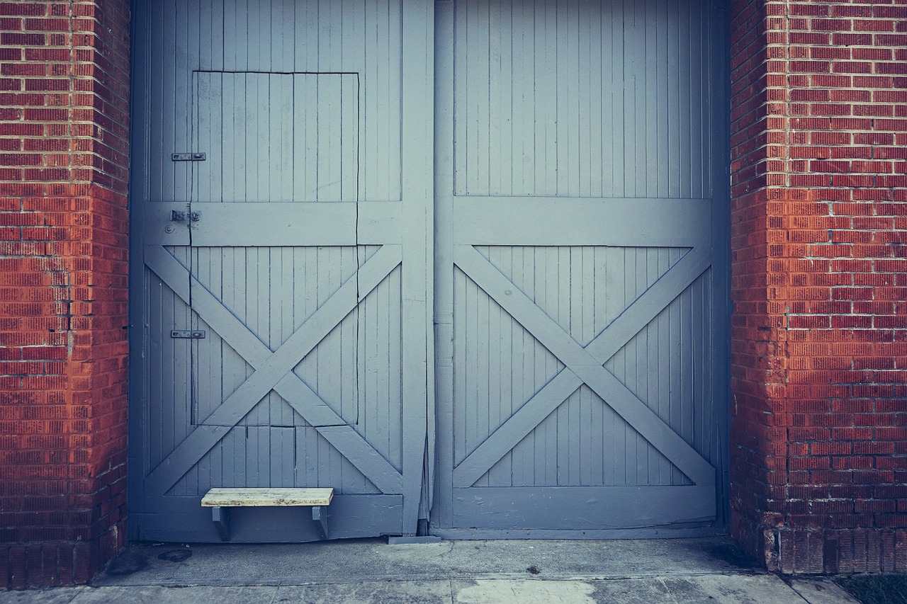 doors double entrance free photo