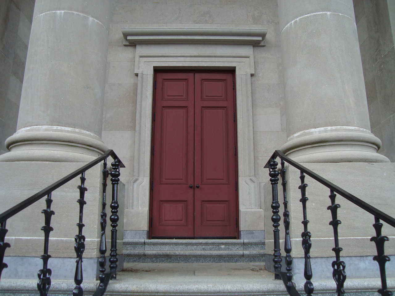 doorway door pillars free photo