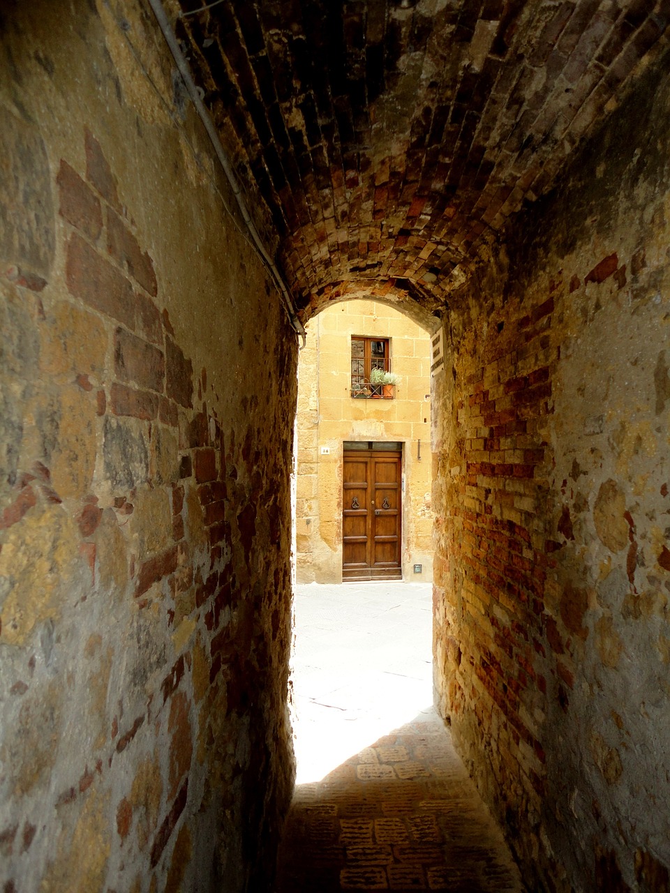 doorway italian tuscany free photo