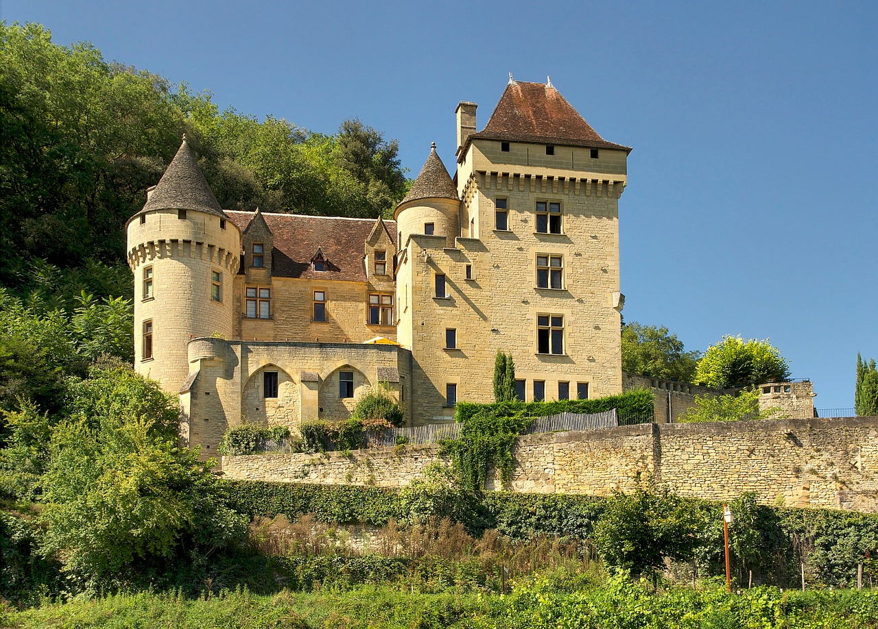 dordogne france malartrie castle free photo