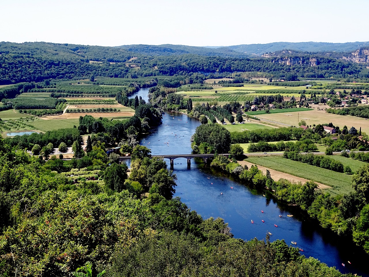 dordogne river valley