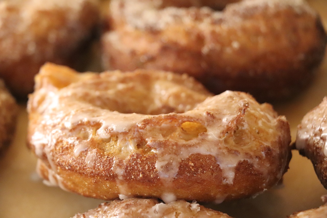 doughnut  pastry  donut free photo