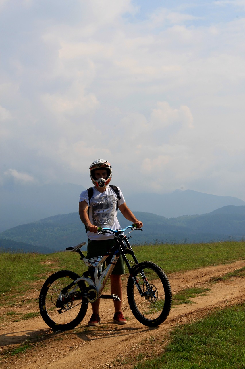 downhill wheel sky free photo