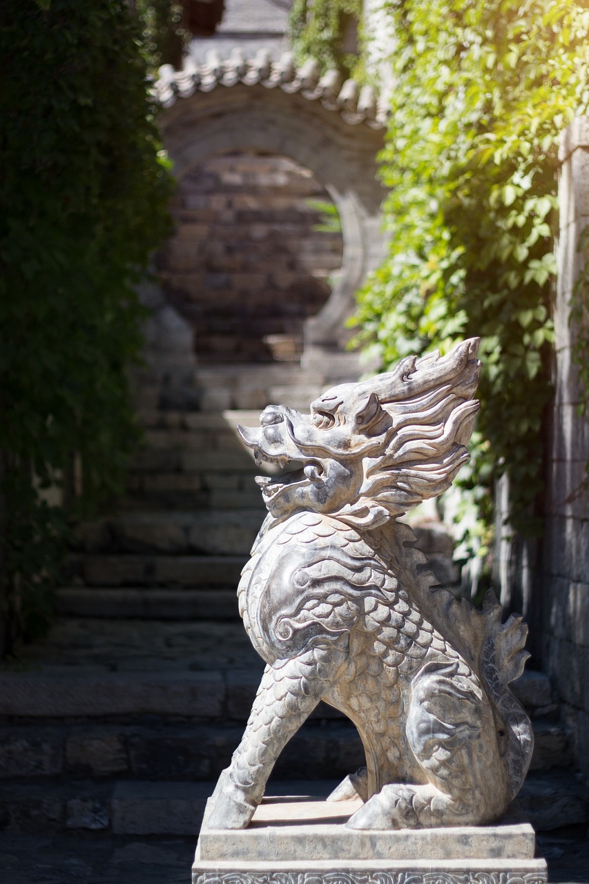 dragon lion stone free photo