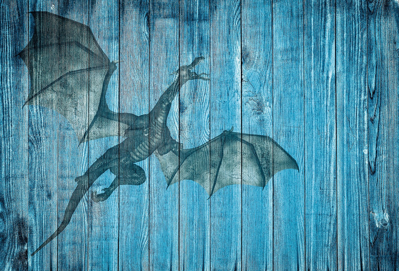 dragon on wood blue free photo