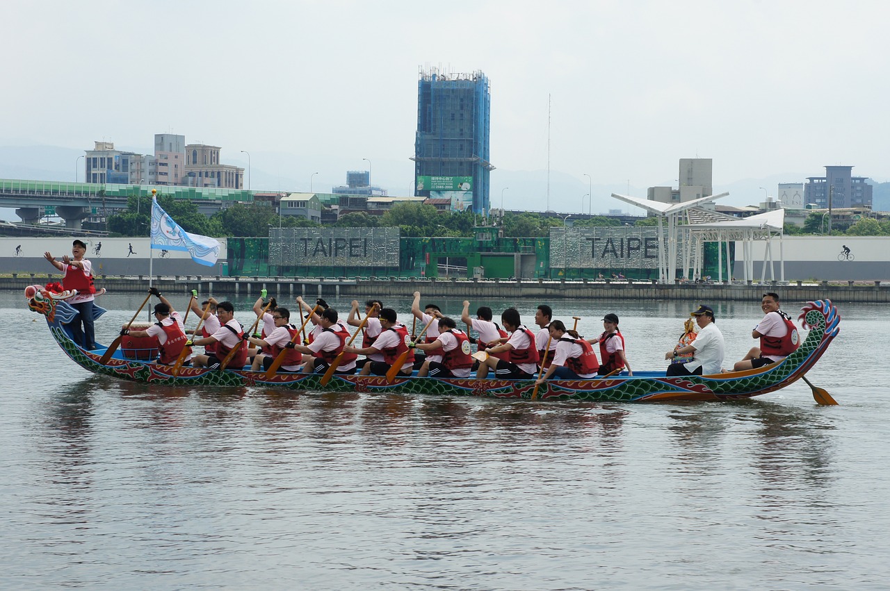 dragon boat festival dragon boat race free pictures free photo