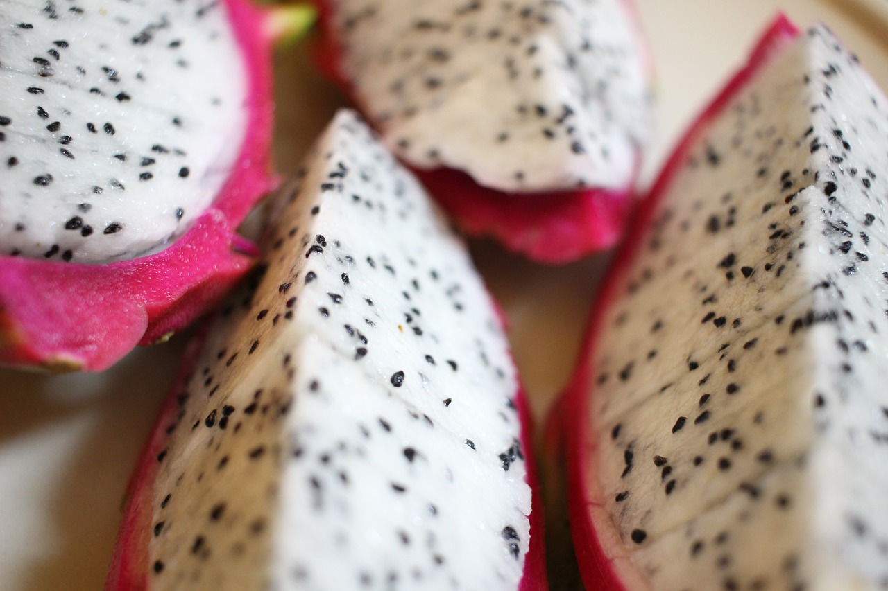 dragon fruit pitaya fruit free photo