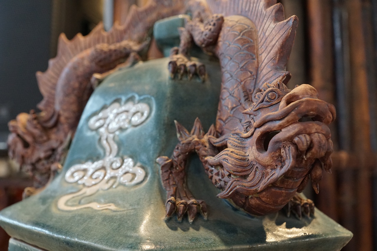 dragons figure chinese free photo