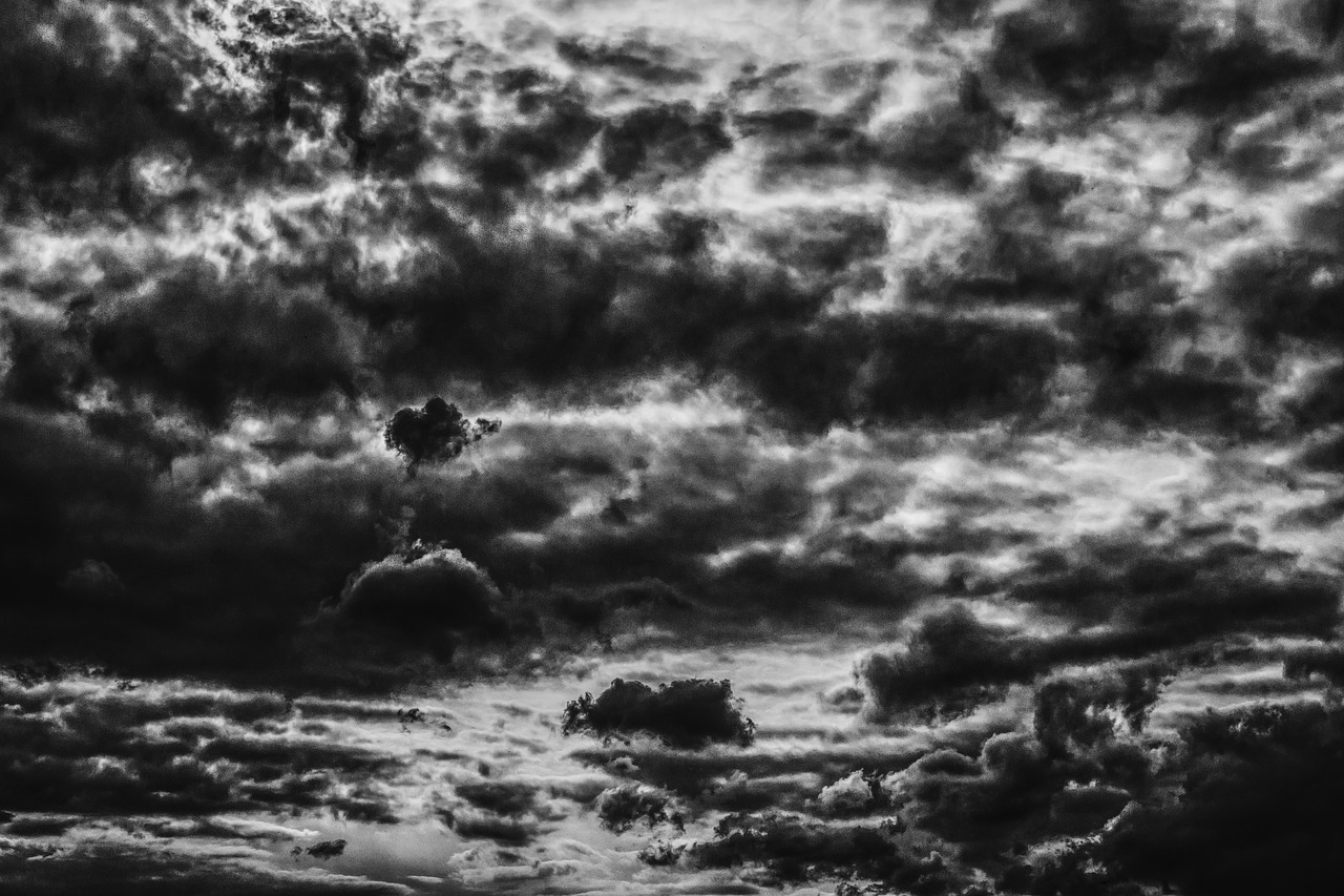 dramatic clouds drama free photo