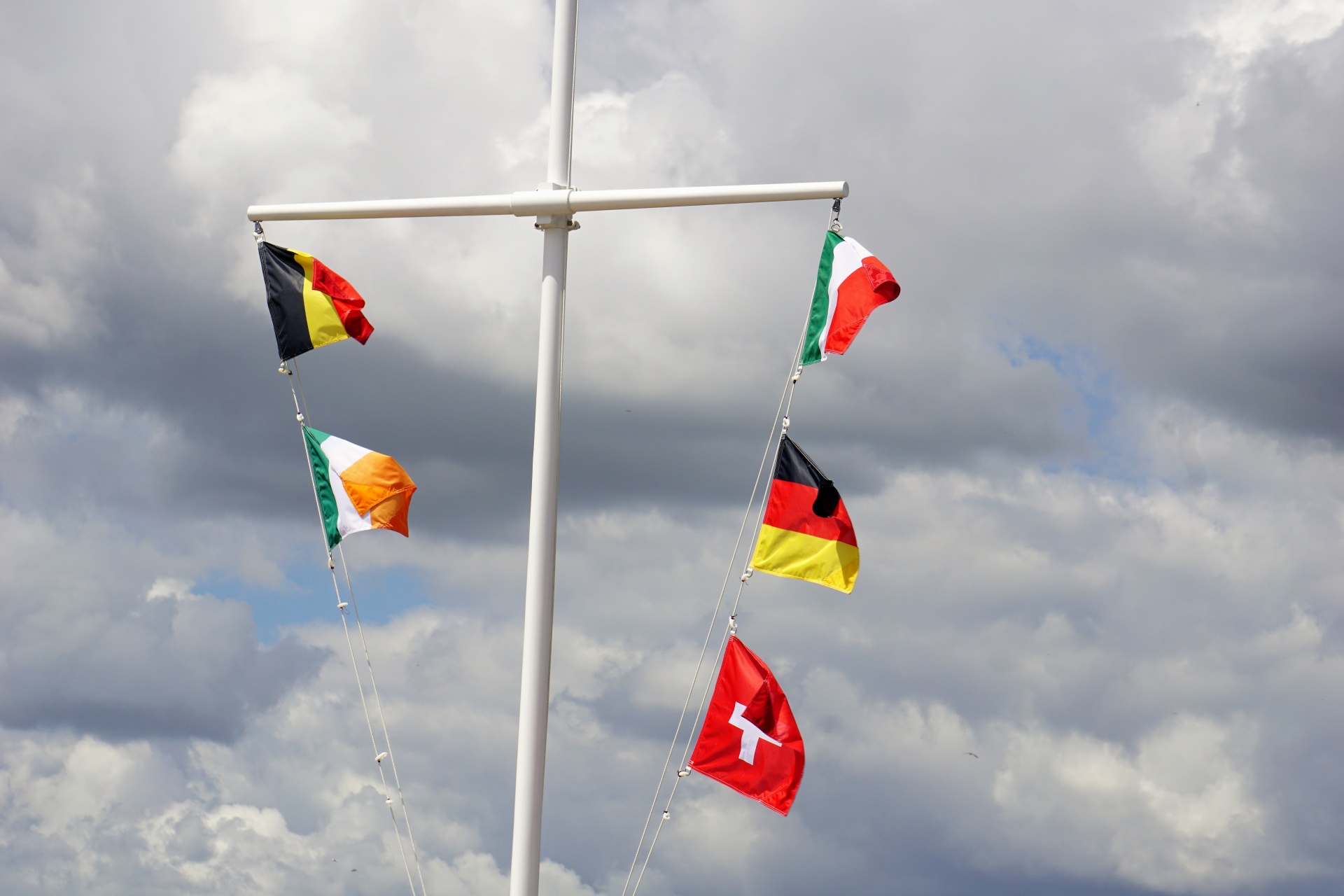 flags pennants mate free photo