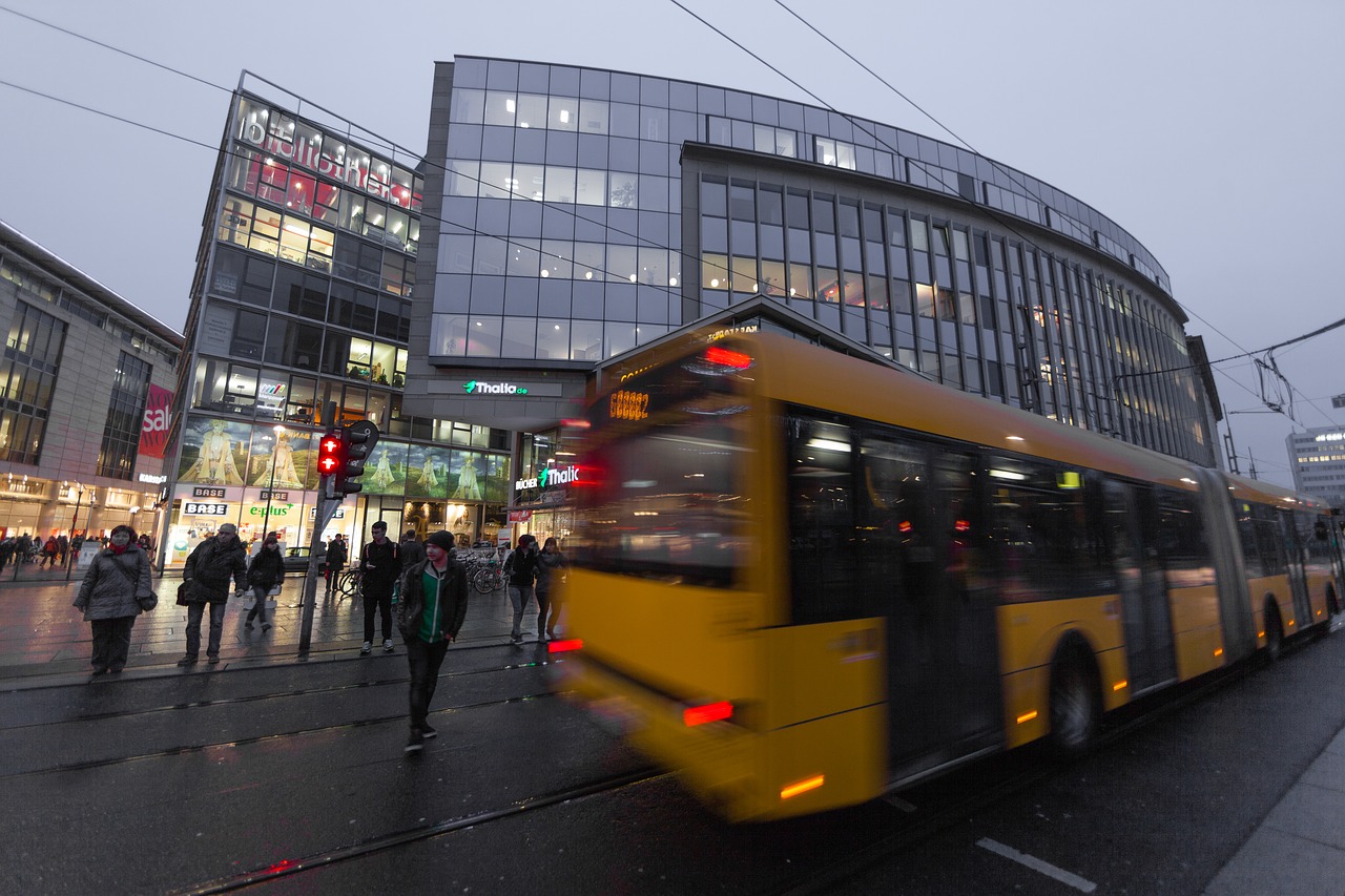 dresden bus road free photo