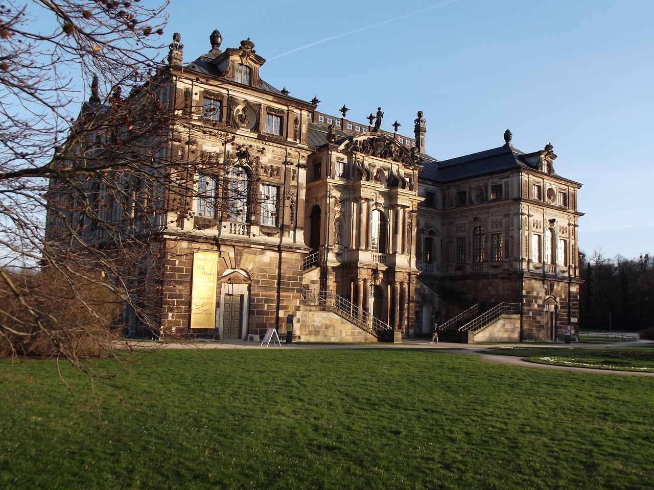 dresden palais large garden free photo