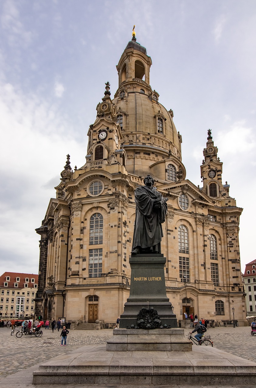 dresden frauenkirche luther free photo