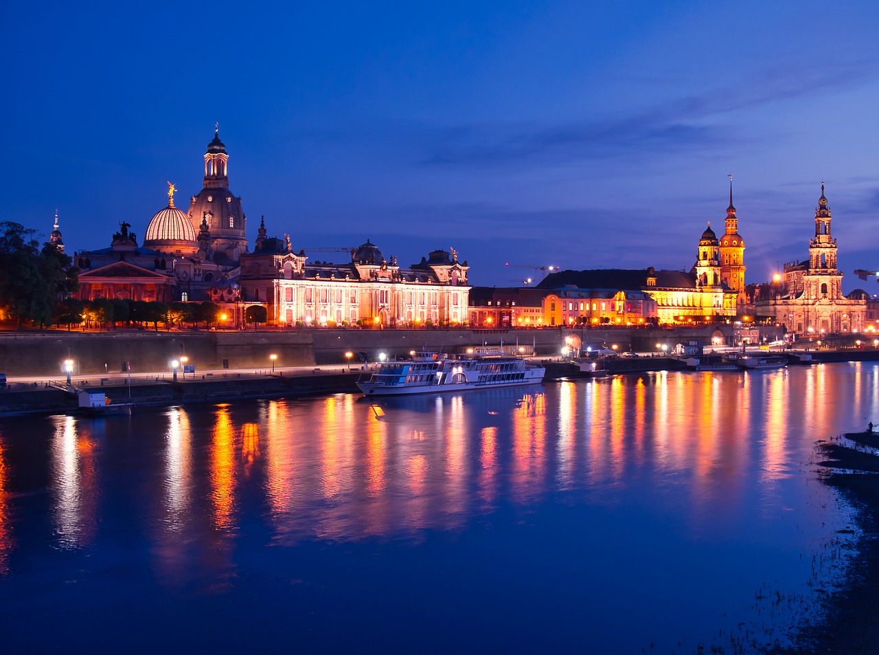 dresden  blue hour  historic center free photo