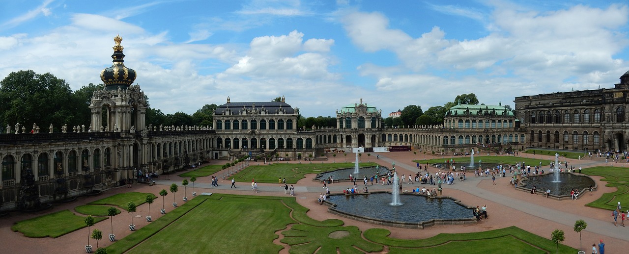 dresden  kennel  crown gate free photo